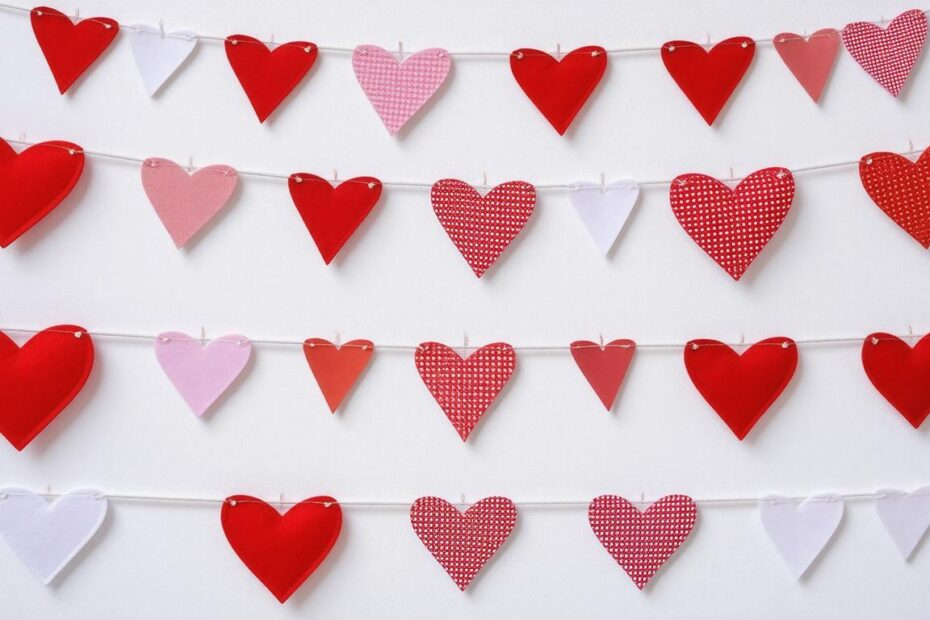 Top 10 Valentine's Day Flags to Celebrate Love and Romance